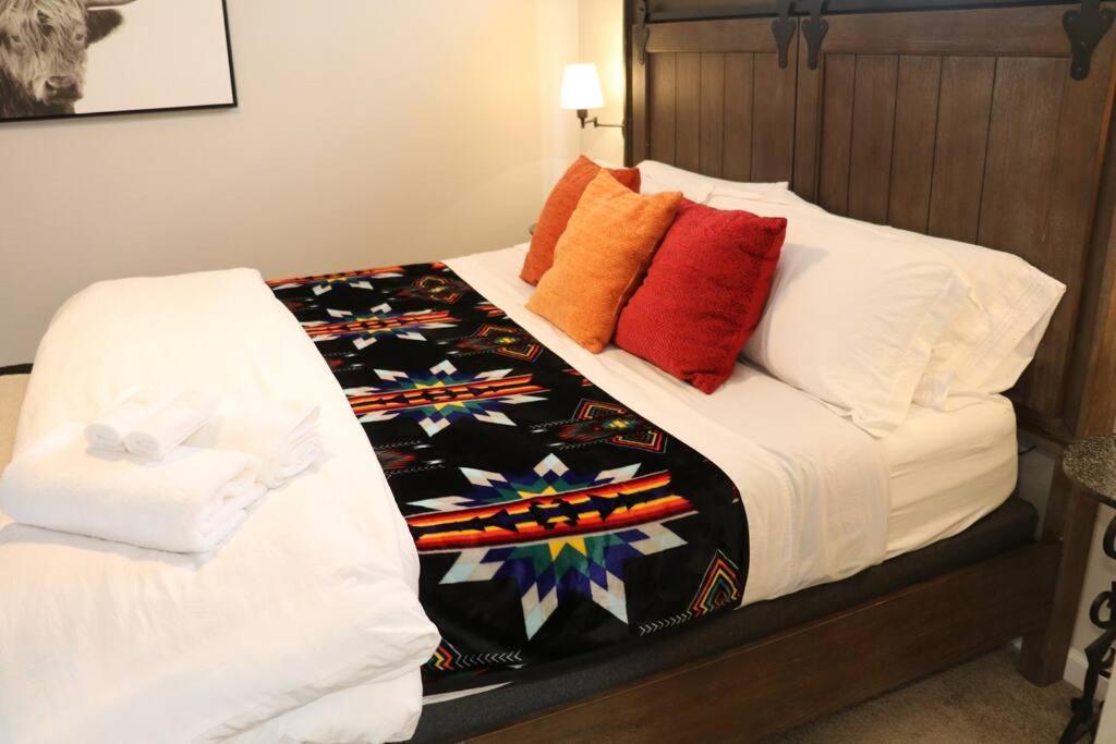 Cowboy Den-Hot Tub-Game Room-Pet Friendly-No Pet Fees! Albuquerque Eksteriør billede