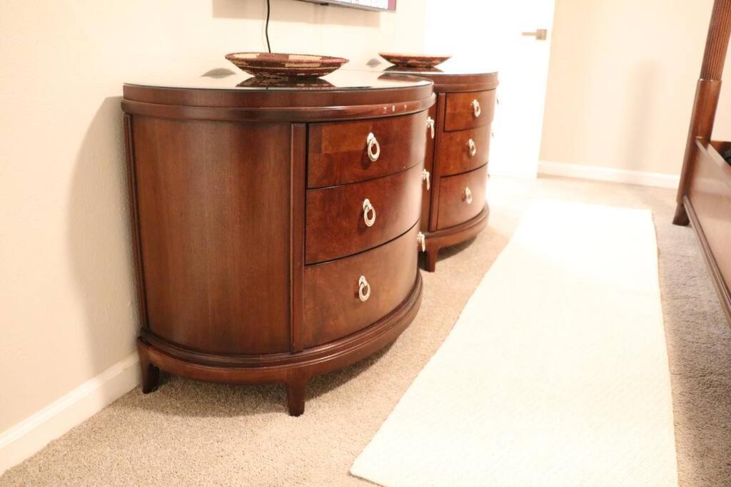 Cowboy Den-Hot Tub-Game Room-Pet Friendly-No Pet Fees! Albuquerque Eksteriør billede