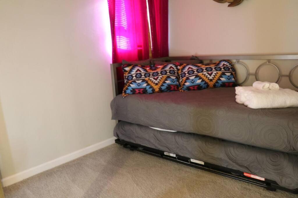 Cowboy Den-Hot Tub-Game Room-Pet Friendly-No Pet Fees! Albuquerque Eksteriør billede