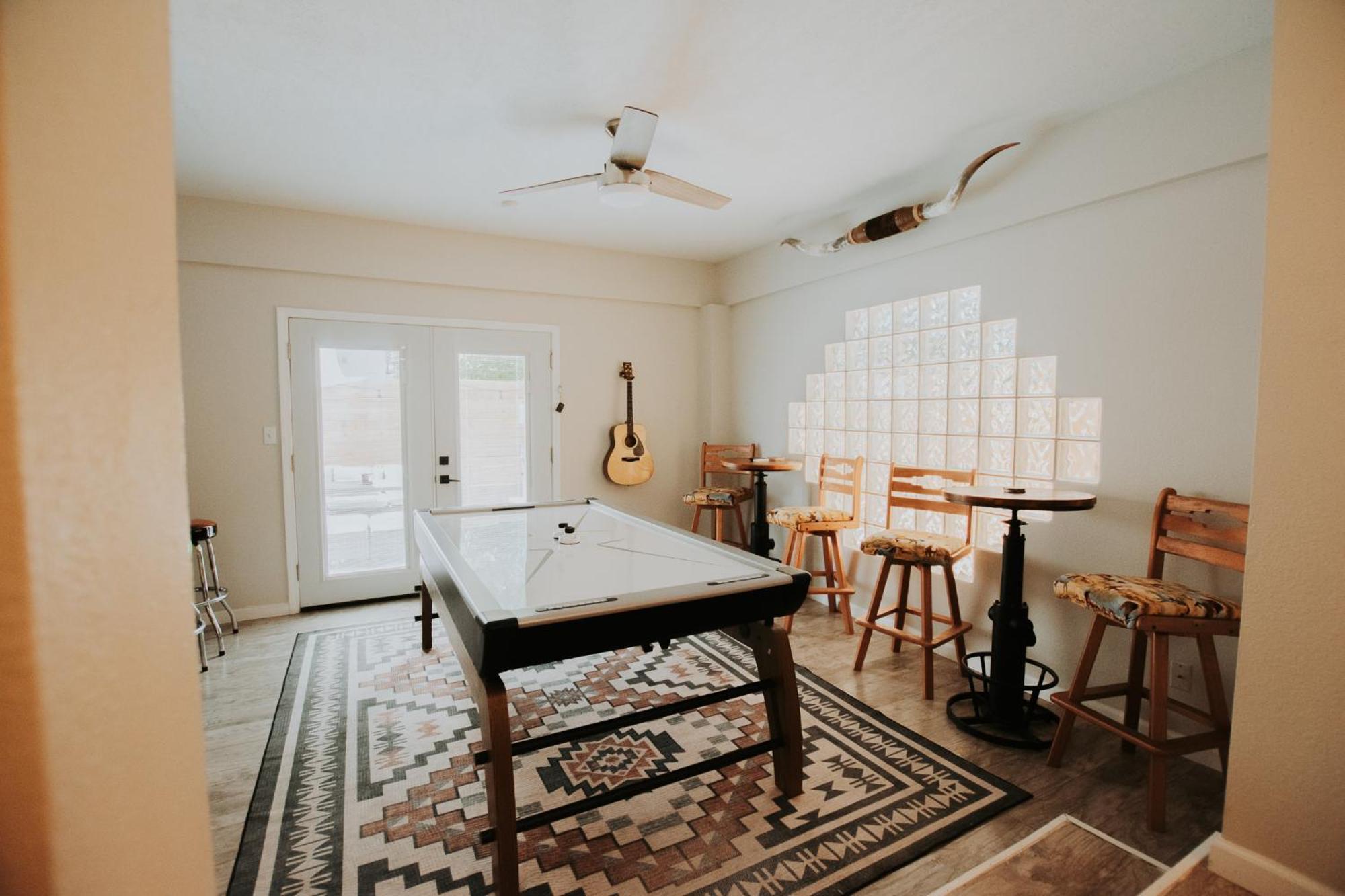 Cowboy Den-Hot Tub-Game Room-Pet Friendly-No Pet Fees! Albuquerque Eksteriør billede