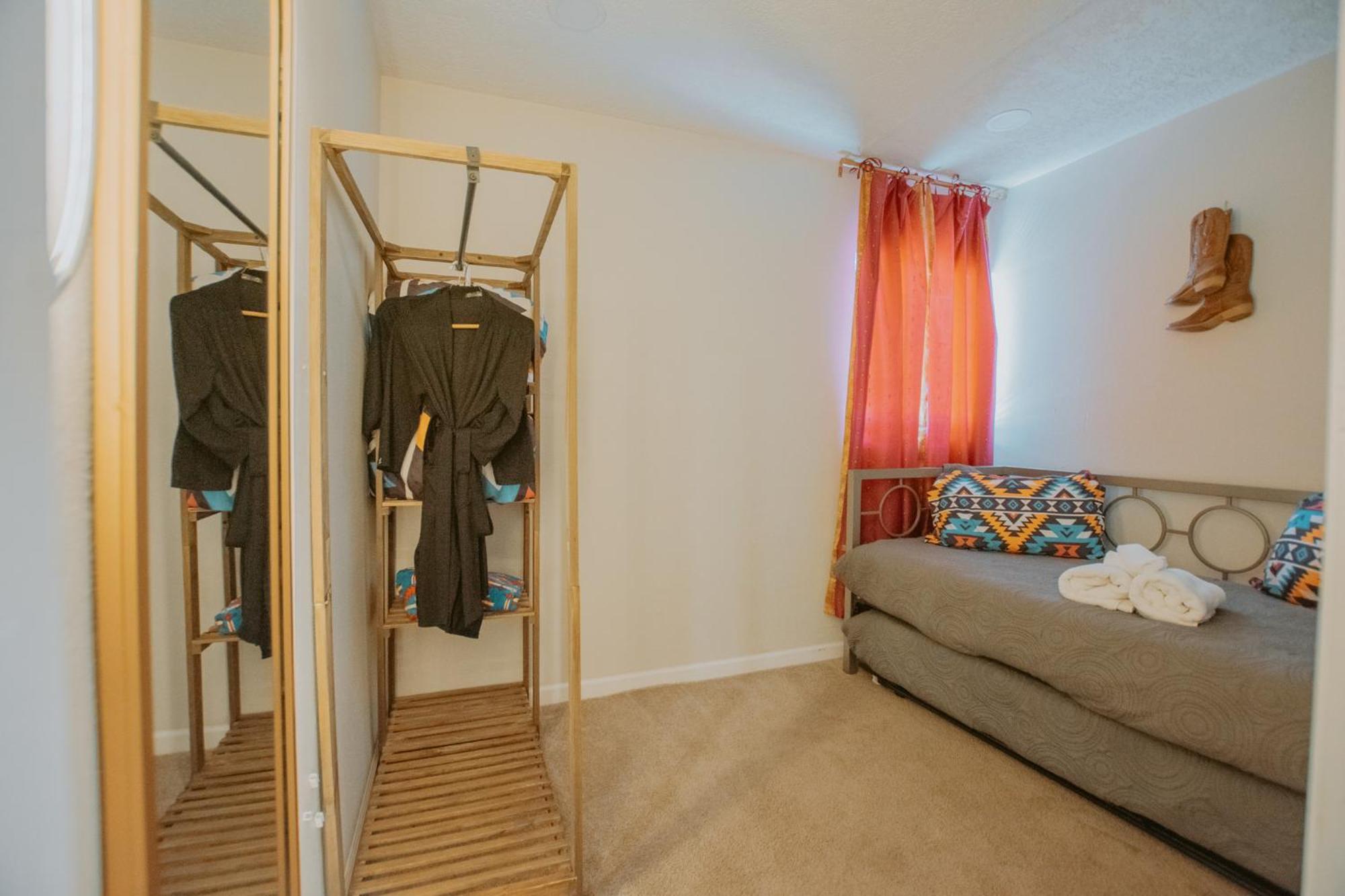 Cowboy Den-Hot Tub-Game Room-Pet Friendly-No Pet Fees! Albuquerque Eksteriør billede