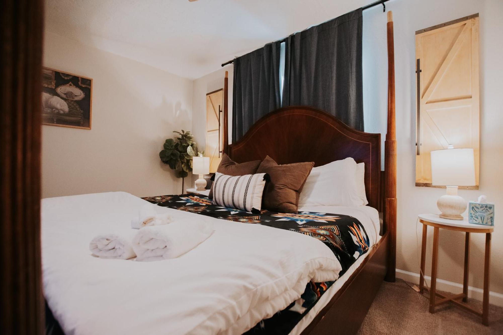 Cowboy Den-Hot Tub-Game Room-Pet Friendly-No Pet Fees! Albuquerque Eksteriør billede